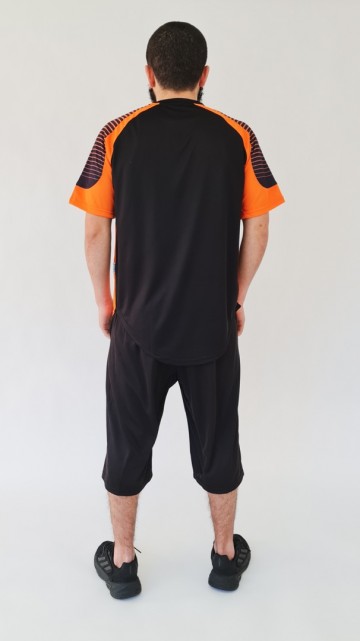 Voetbaltenue van Qawy - Orange