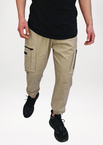 Beige cargo tech32 van al mirats