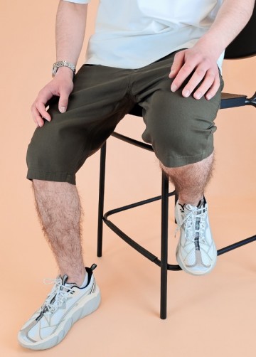Bermuda chino basic donkergroen 3