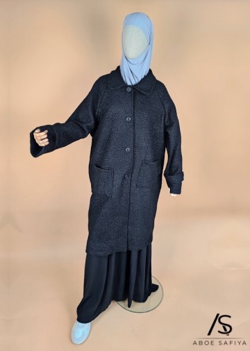 Fluffy jas latifa in zwart 2