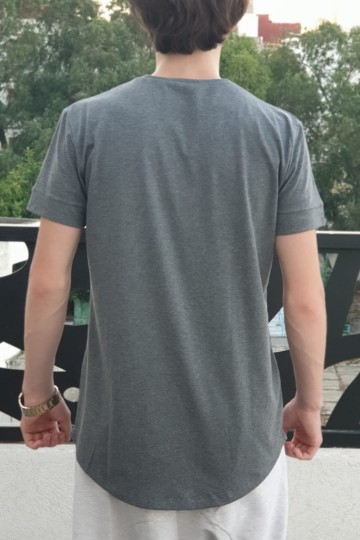 Lang T-shirt van Al-Mirats in Grijs