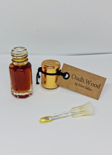 Oudh wood van aboe safiya 3ml 22