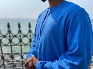 Emirati Electric Blue van Custom Qamis