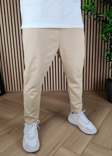 Sand chino business van al mirats 2