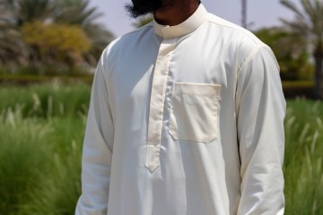 Saudi Créme van Custom Qamis