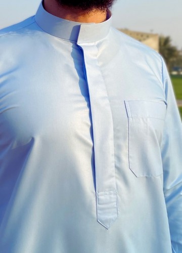 Saudi platinum lichtblauw 3