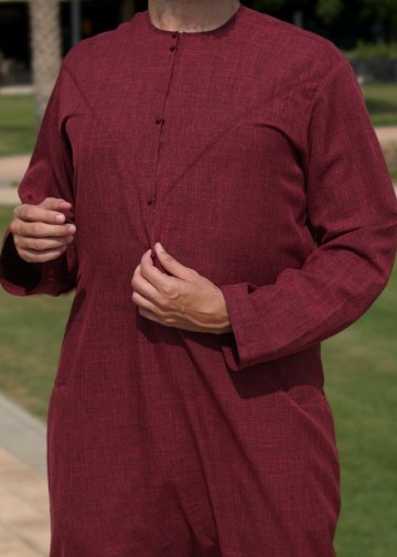 Emirati Bordeaux van Custom Qamis