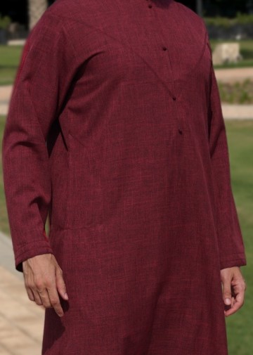 Emirati Bordeaux van Custom Qamis