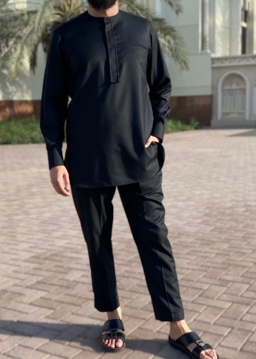 Nigerian Suit Nayja Zwart van Custom Qamis
